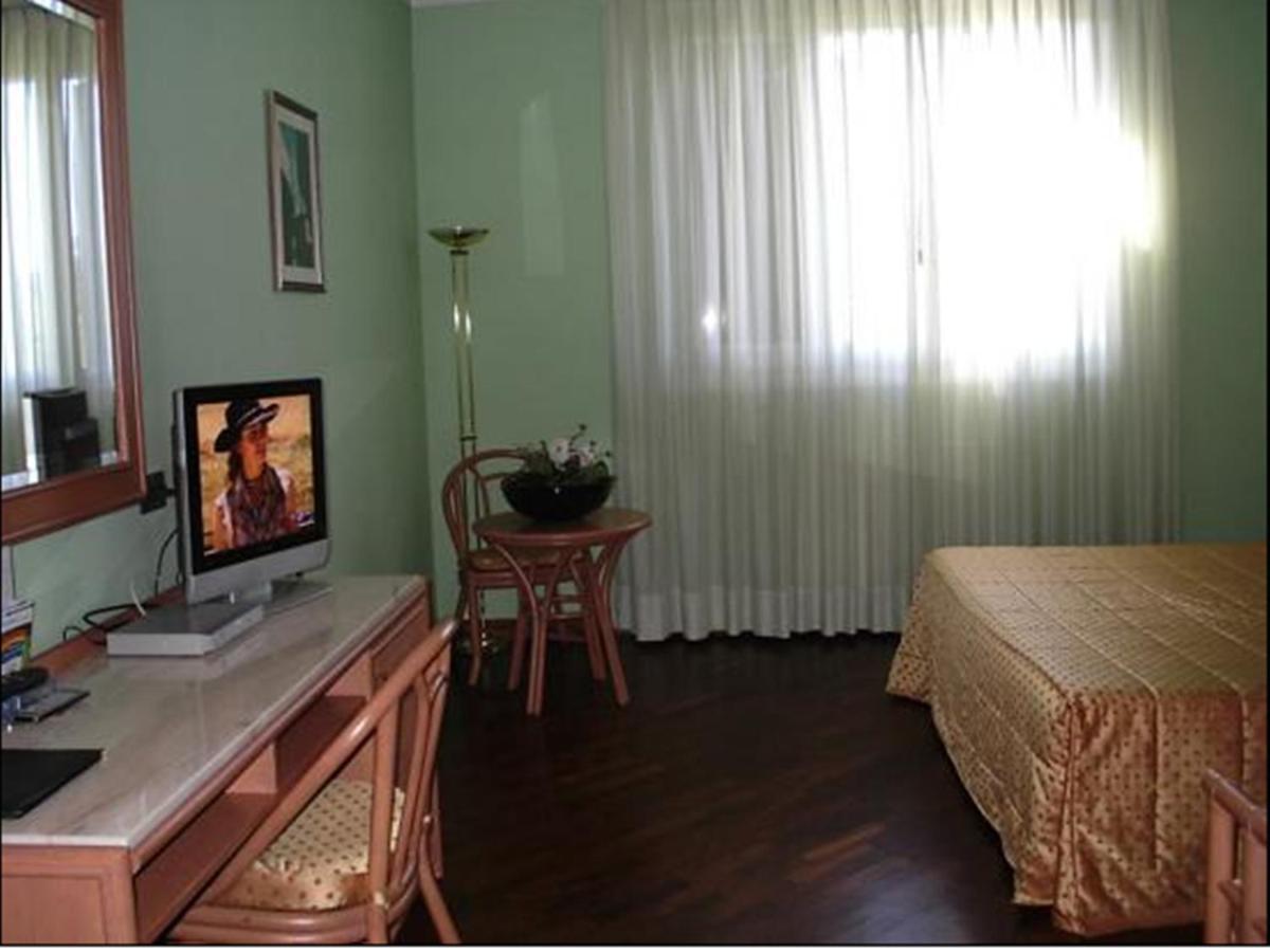 Hotel Le Ville โมดินา ห้อง รูปภาพ