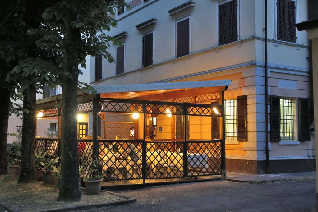 Hotel Le Ville โมดินา ร้านอาหาร รูปภาพ